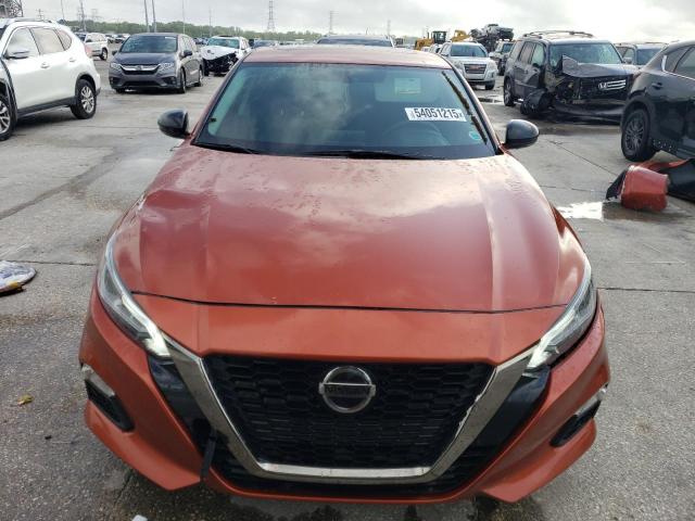 1N4BL4CV7KN316957 - 2019 NISSAN ALTIMA SR ORANGE photo 5