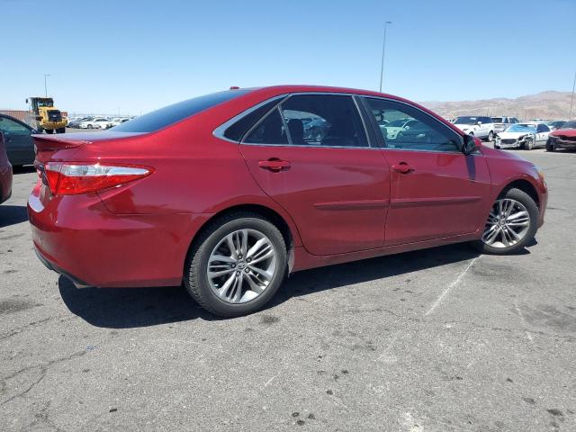 4T1BF1FK4FU917753 - 2015 TOYOTA CAMRY LE RED photo 3