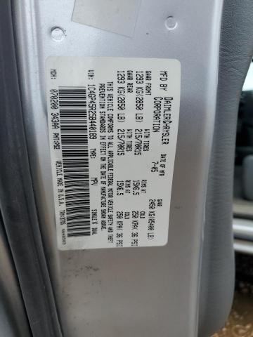 1C4GP45R25B440189 - 2005 CHRYSLER TOWN & COU 银色 照片 13