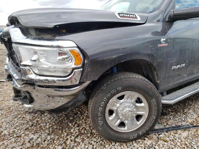 3C6UR5CL8NG210186 - 2022 RAM 2500 TRADESMAN Grafitowy zdjęcie 9