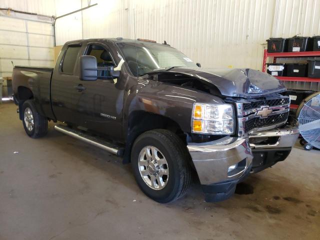 1GC2KXC88BZ115702 - 2011 CHEVROLET 2500 K2500 HEAVY DUTY LT BLACK photo 4