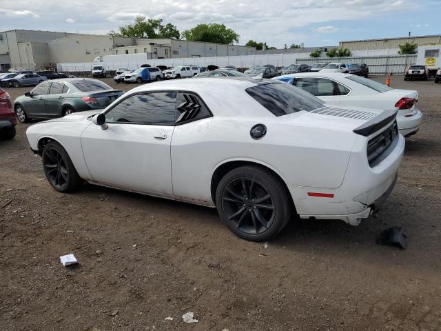 2C3CDZAG8GH353372 - 2016 DODGE CHALLENGER SXT WHITE photo 2