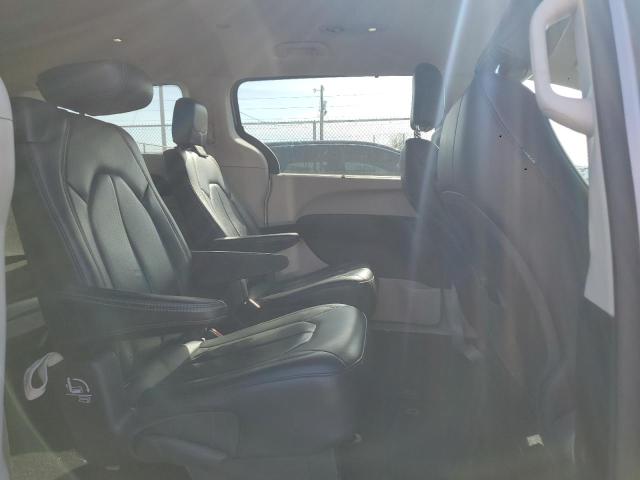 2C4RC1BG2LR279959 - 2020 CHRYSLER PACIFICA TOURING L SILVER photo 11