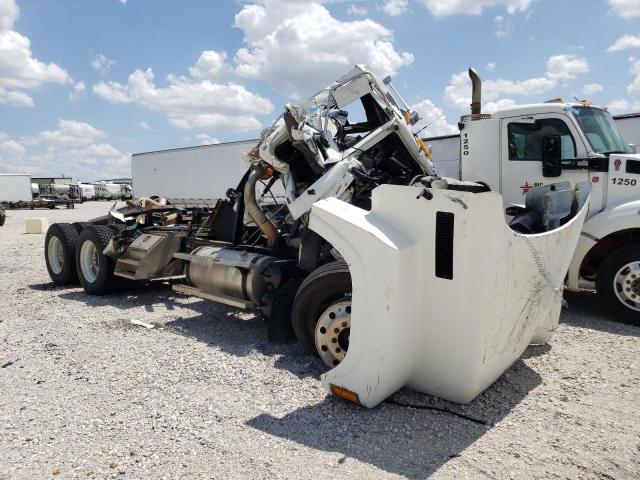 1M2AJ06Y26N005920 - 2006 MACK 600 CHN600 WHITE photo 1