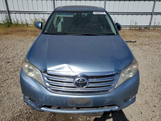 4T1BK3DB1BU421801 - 2011 TOYOTA AVALON BASE BLUE photo 5