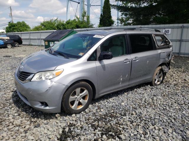 2013 TOYOTA SIENNA LE, 