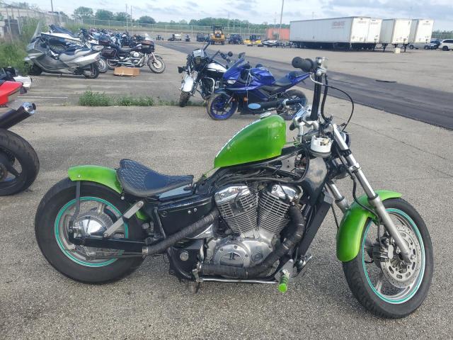 2001 HONDA VT1100 C, 