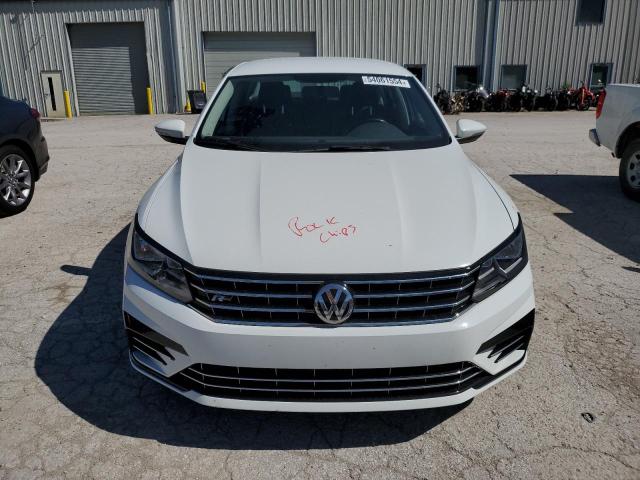 1VWDT7A38HC060884 - 2017 VOLKSWAGEN PASSAT R-LINE Weiß Foto 5