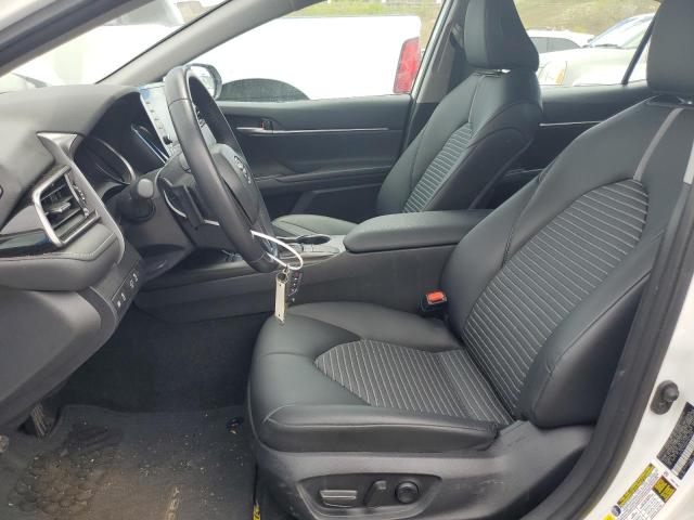 4T1G11AK0PU815976 - 2023 TOYOTA CAMRY SE NIGHT SHADE WHITE photo 7