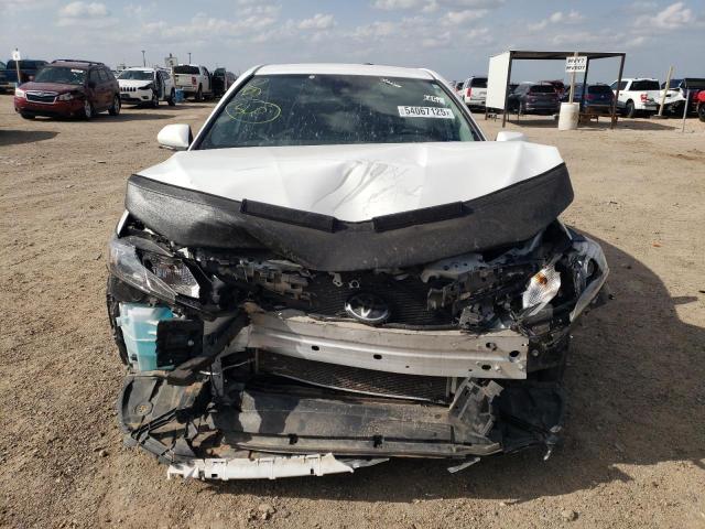 4T1G11AK4PU817584 - 2023 TOYOTA CAMRY SE NIGHT SHADE WHITE photo 5