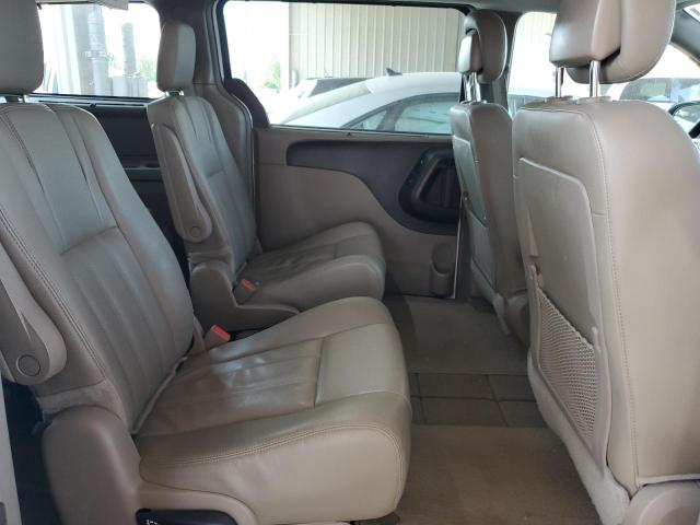 2C4RC1CG5GR128103 - 2016 CHRYSLER TOWN & COU TOURING L WHITE photo 11