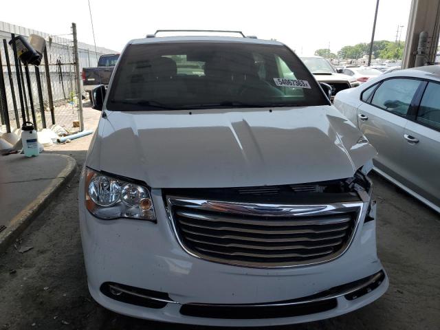 2C4RC1CG5GR128103 - 2016 CHRYSLER TOWN & COU TOURING L WHITE photo 5