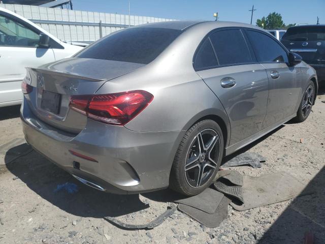 WDD3G4FB2KW022595 - 2019 MERCEDES-BENZ A 220 4MATIC SILVER photo 3