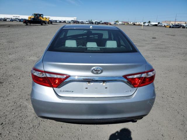 4T1BF1FK9HU809227 - 2017 TOYOTA CAMRY LE SILVER photo 6