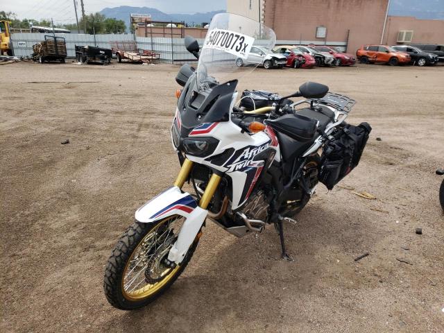 JH2SD04H9HK000406 - 2017 HONDA CRF1000 WHITE photo 2