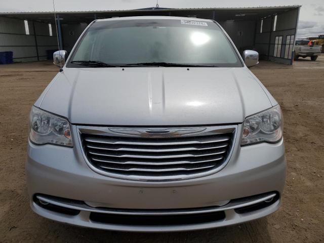 2A4RR8DG5BR635933 - 2011 CHRYSLER TOWN & COU TOURING L SILVER photo 5