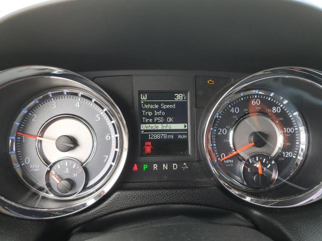 2A4RR8DG5BR635933 - 2011 CHRYSLER TOWN & COU TOURING L SILVER photo 9