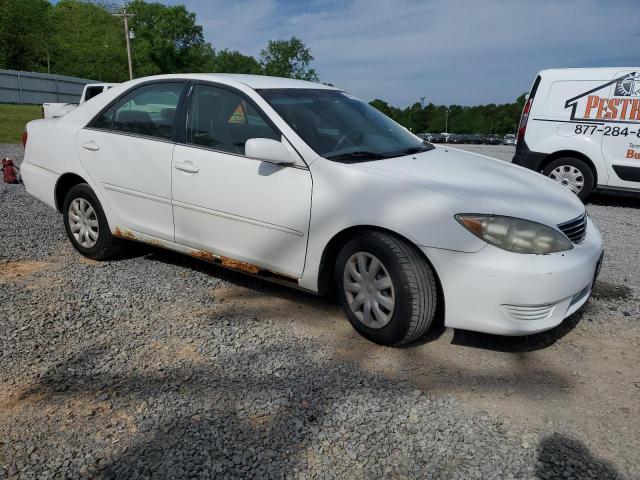 4T1BE30K55U535592 - 2005 TOYOTA CAMRY LE WHITE photo 4