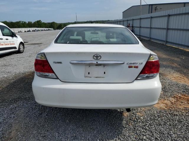 4T1BE30K55U535592 - 2005 TOYOTA CAMRY LE WHITE photo 6