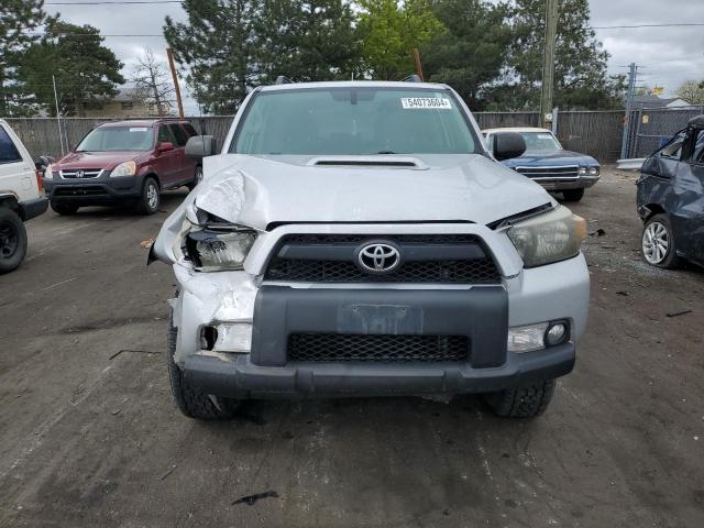 JTEBU5JR5D5115933 - 2013 TOYOTA 4RUNNER SR5 SILVER photo 5