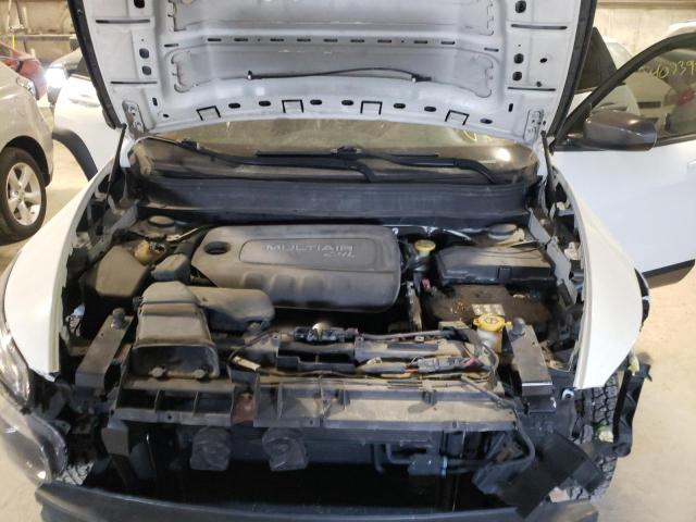 1C4PJMBB0GW338510 - 2016 JEEP CHEROKEE TRAILHAWK WHITE photo 11