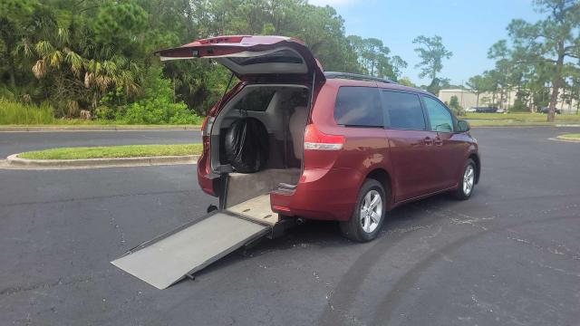 5TDKK3DC9DS332417 - 2013 TOYOTA SIENNA LE BURGUNDY photo 13