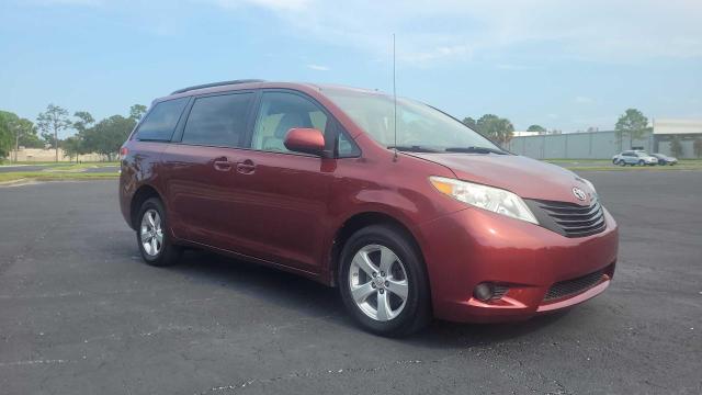 5TDKK3DC9DS332417 - 2013 TOYOTA SIENNA LE BURGUNDY photo 2