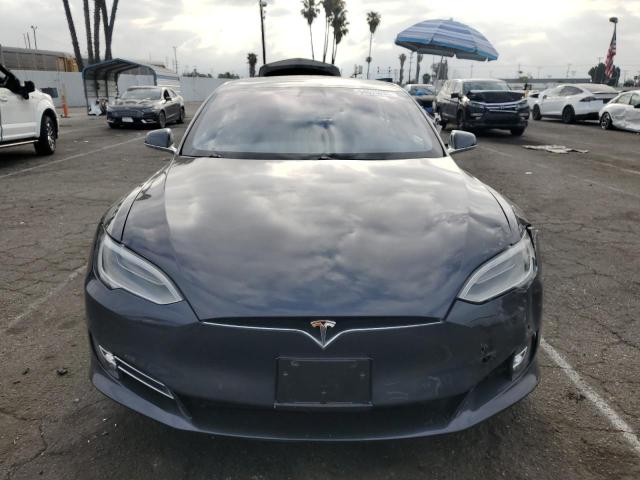 5YJSA1E26JF288227 - 2018 TESLA MODEL S 石墨色 照片 5