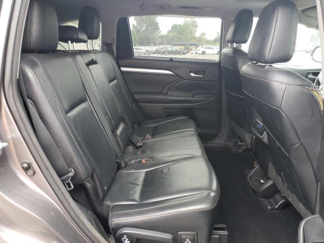 5TDKKRFH3GS180408 - 2016 TOYOTA HIGHLANDER XLE 灰色 照片 11