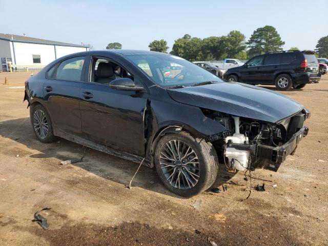 3KPF54AD8PE567028 - 2023 KIA FORTE GT LINE BLACK photo 4