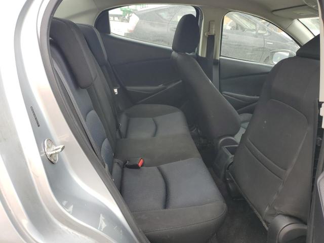 3MYDLBYV9KY523712 - 2019 TOYOTA YARIS L SILVER photo 10