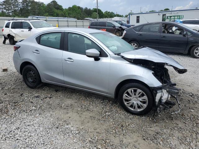 3MYDLBYV9KY523712 - 2019 TOYOTA YARIS L SILVER photo 4