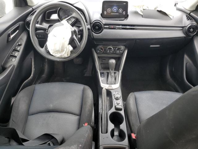 3MYDLBYV9KY523712 - 2019 TOYOTA YARIS L SILVER photo 8