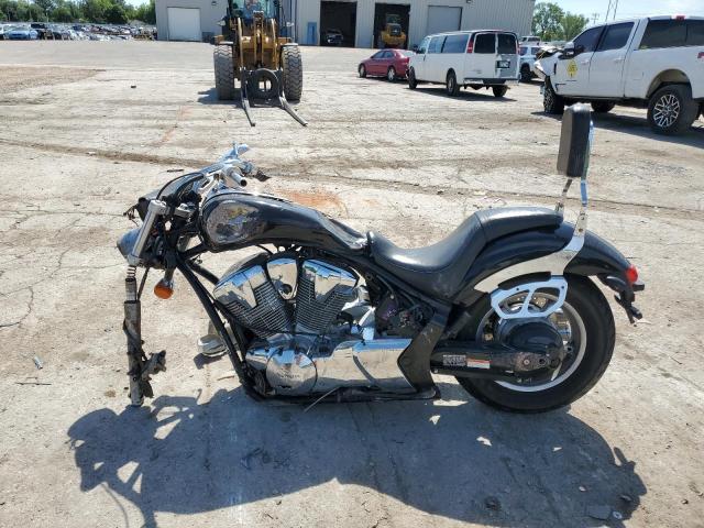 JH2SC6707AK001247 - 2010 HONDA VT1300 CS BLACK photo 3