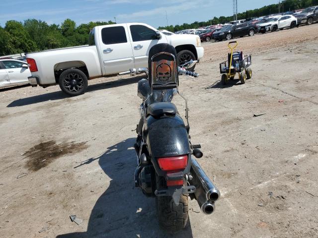 JH2SC6707AK001247 - 2010 HONDA VT1300 CS BLACK photo 4