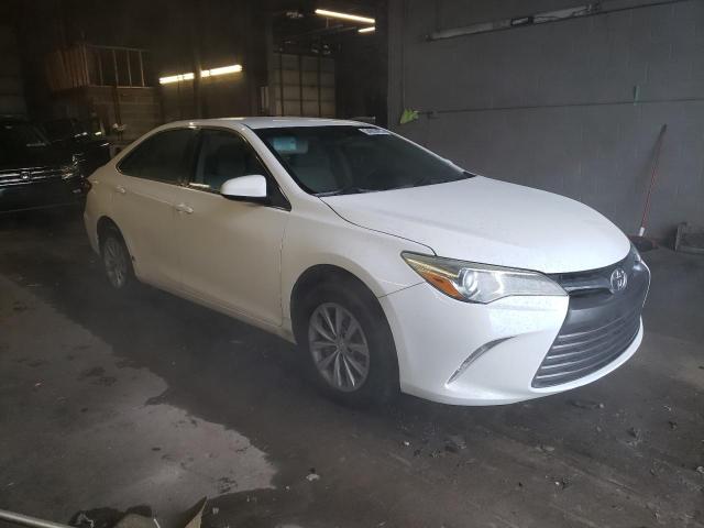 4T1BF1FK9FU001845 - 2015 TOYOTA CAMRY LE WHITE photo 4