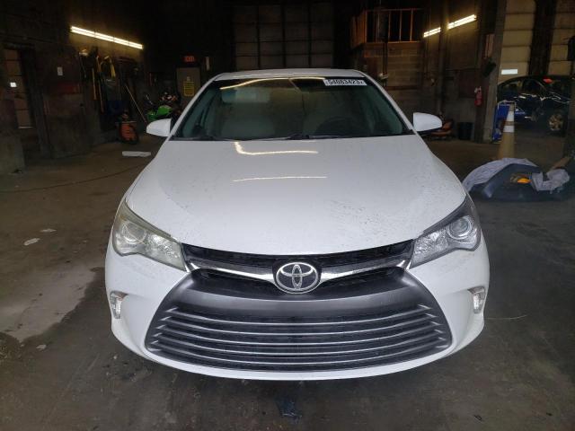 4T1BF1FK9FU001845 - 2015 TOYOTA CAMRY LE WHITE photo 5