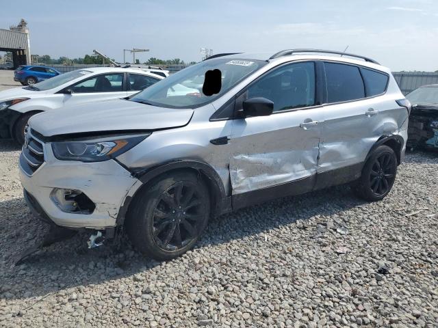 1FMCU0GD7HUC23646 - 2017 FORD ESCAPE SE SILVER photo 1