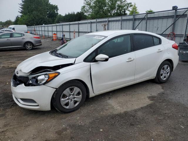 KNAFX4A60F5276719 - 2015 KIA FORTE LX WHITE photo 1