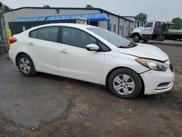 KNAFX4A60F5276719 - 2015 KIA FORTE LX WHITE photo 4