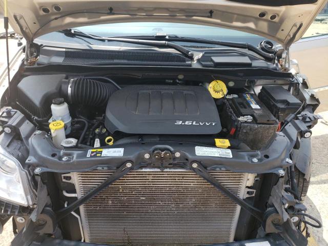 2C4RC1CG4DR767102 - 2013 CHRYSLER TOWN & COU TOURING L GOLD photo 12