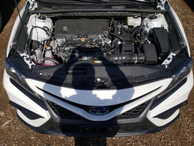 4T1G31AK6RU623815 - 2024 TOYOTA CAMRY SE NIGHT SHADE WHITE photo 11