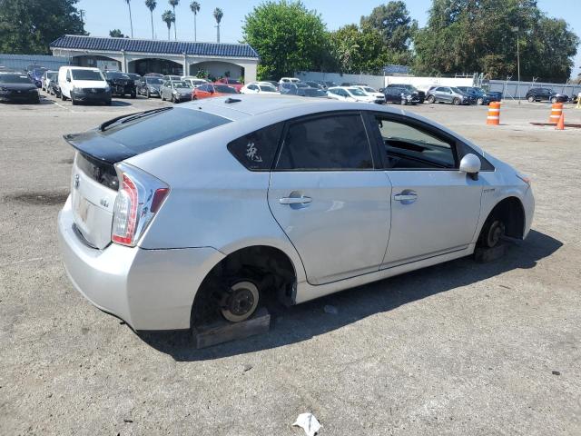 JTDKN3DU4F1899165 - 2015 TOYOTA PRIUS SILVER photo 3