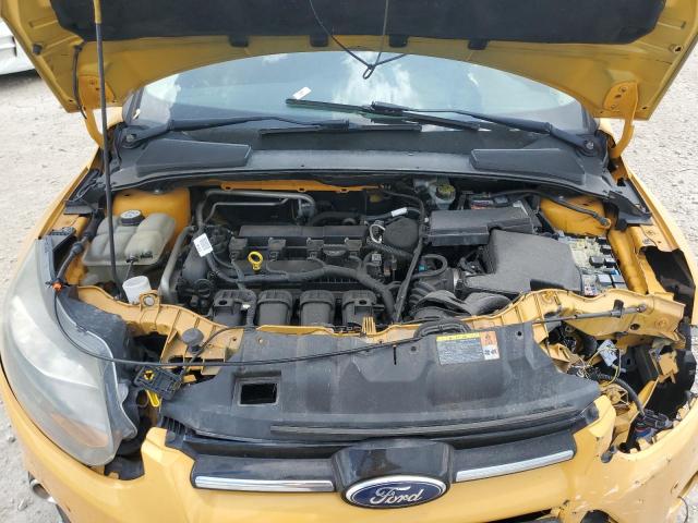 1FAHP3J24CL194640 - 2012 FORD FOCUS TITANIUM YELLOW photo 11