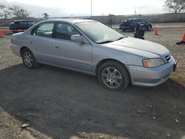 19UUA5667YA030661 - 2000 ACURA 3.2TL SILVER photo 4