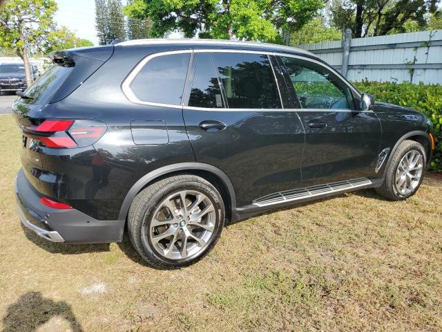 5UX13EU02R9U56625 - 2024 BMW X5 SDRIVE 40I BLACK photo 3