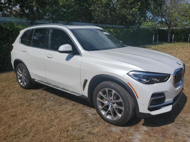 5UXCR4C03N9M95253 - 2022 BMW X5 SDRIVE 40I WHITE photo 4