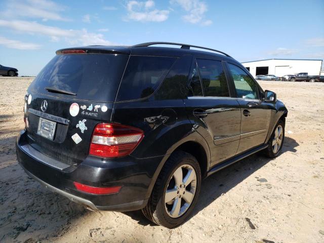 4JGBB8GB4BA639225 - 2011 MERCEDES-BENZ ML 350 4MATIC BLACK photo 3