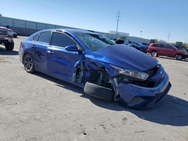 3KPF24AD6PE551886 - 2023 KIA FORTE LX BLUE photo 4