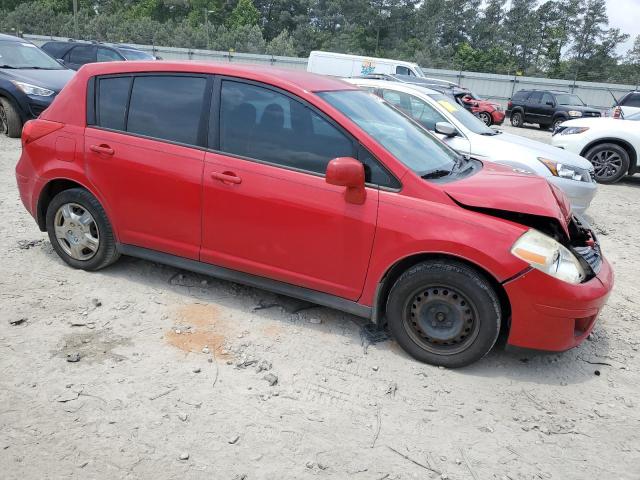 3N1BC13E39L399387 - 2009 NISSAN VERSA S RED photo 4